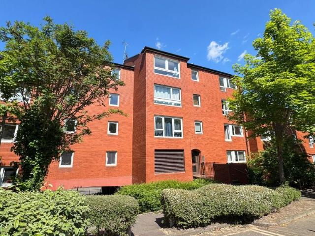 Buccleuch Street, Garnethill, Glasgow G3, 1 bed flat to rent, £1,100 pcm | PrimeLocation
