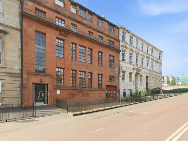 Buccleuch Street, George Walton. 2 bed apartment to rent £1,125 pcm £260 pw