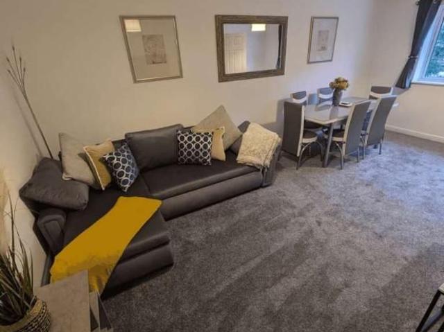 Buchan Close, Uxbridge, UB8