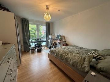 Buchenquartier Schwachhausen: Schöne 2 Zi. HP Wohnung mit EBK, Balkon, Gäste WC und TG Stellplatz