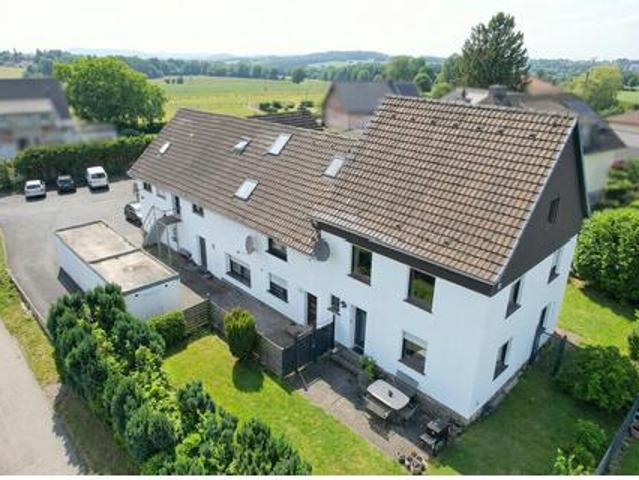 Buchholz: Mehrfamilienhaus mit 6 Parteien – Großes Grundstück & viel Potenzial