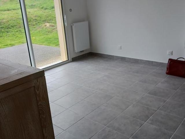 Buchy centre: Appartement norme PMR