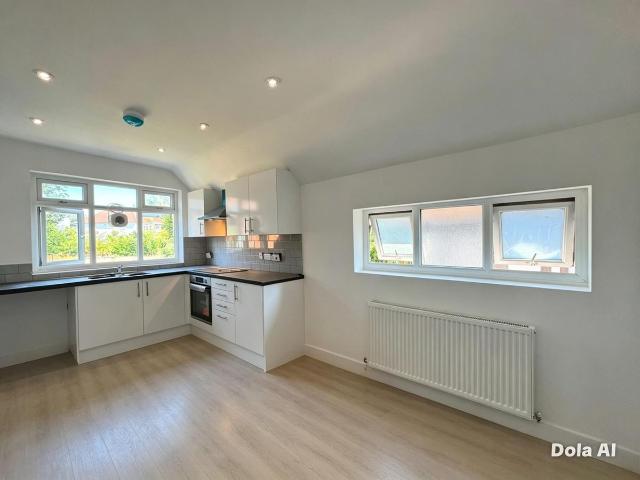 Buck Lane, London NW9, 2 bed maisonette to rent, £2,100 pcm | PrimeLocation