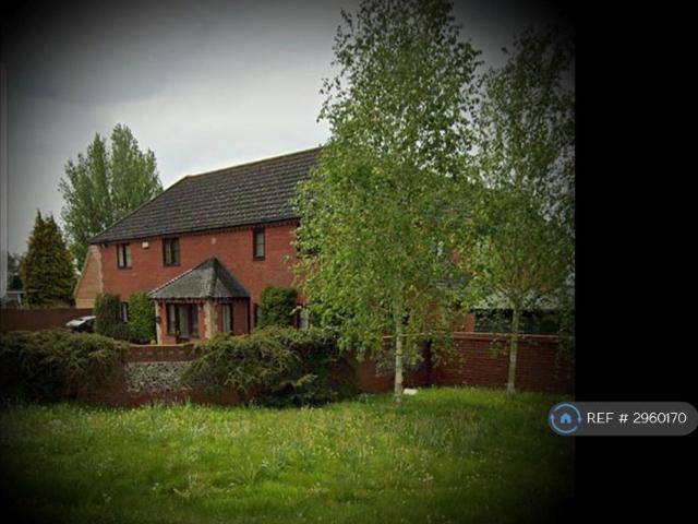 Buckenham Road, Attleborough, NR17 1 bed in a house share to rent £750 pcm £173 pw