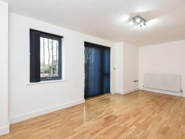 Buckhurst Hill, IG9, Property for rent