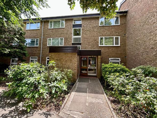 Buckingham Avenue, Perivale, Greenford UB6, 2 bed flat to rent, £1,700 pcm | PrimeLocation