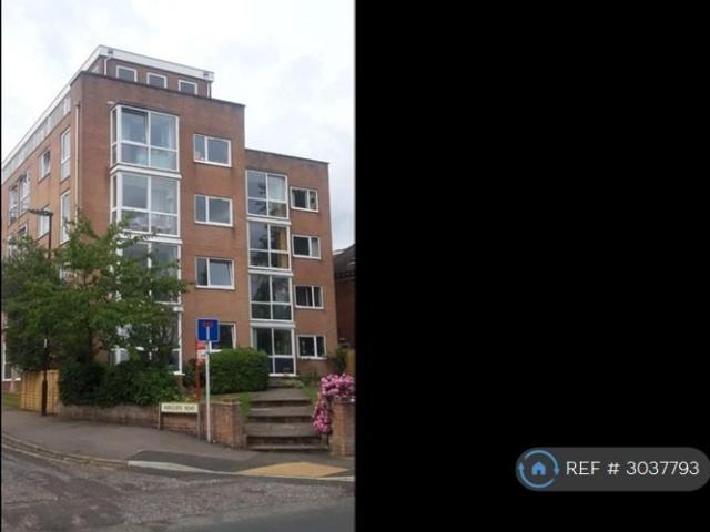 Buckingham Court, Southampton, SO17 2 bed penthouse to rent £1,600 pcm £369 pw