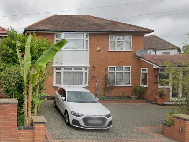 Buckingham Gardens, Queensbury HA8, 4 bed semi detached house to rent, £3,100 pcm | PrimeLocation