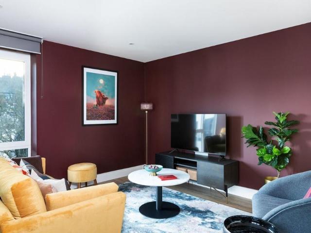 Buckingham House, High Wycombe HP11 2 bed apartment to rent £2,100 pcm £485 pw