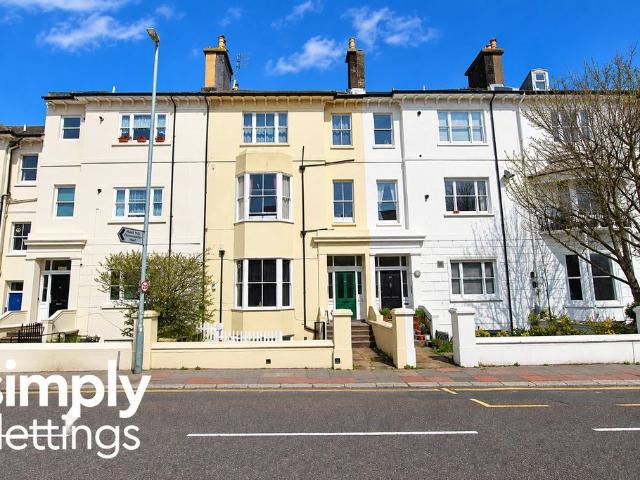 Buckingham Place, Brighton BN1, 1 bed flat to rent, £1,275 pcm | PrimeLocation