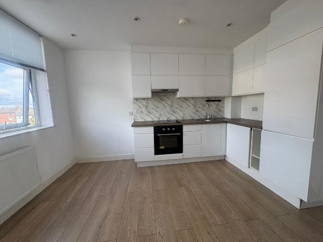 Buckingham Street, Aylesbury HP20, 1 bed flat to rent, £950 pcm | PrimeLocation
