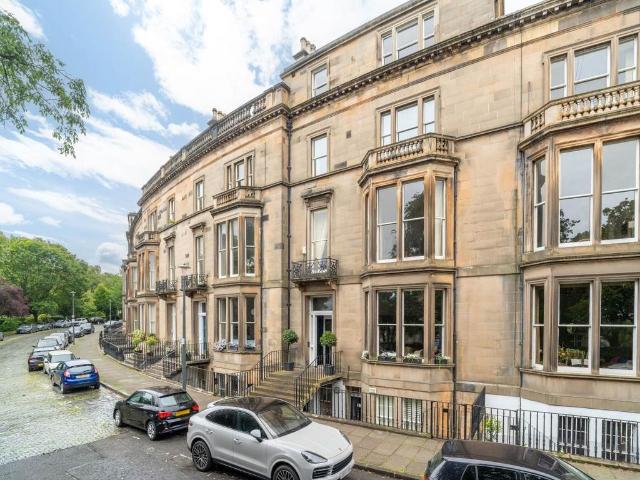 Buckingham Terrace, West End, Edinburgh 2 bed flat to rent £2,400 pcm £554 pw