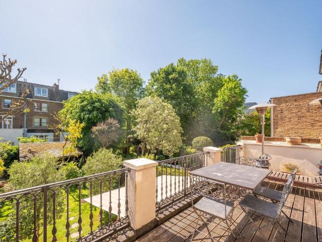 Buckland Crescent, Belsize Park, London NW3, 1 bed flat to rent, £6,000 pcm | PrimeLocation