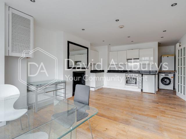 Buckland Crescent, Belsize Park, London NW3, 2 bed flat to rent, £2,500 pcm | PrimeLocation