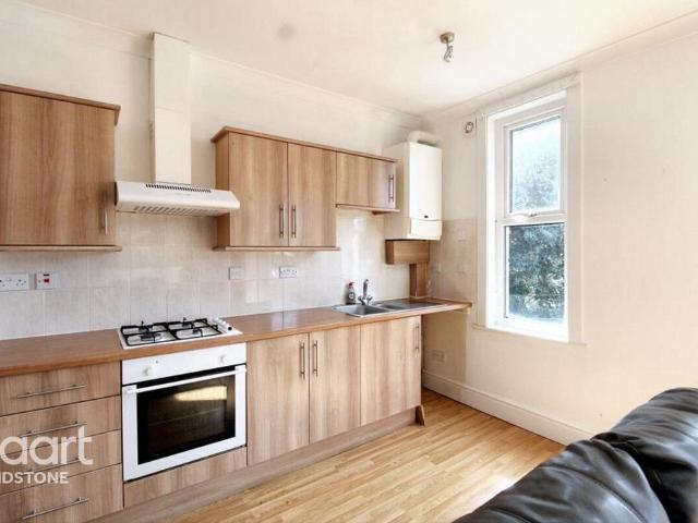 Buckland Hill, Maidstone 1 bed apartment to rent £900 pcm £208 pw