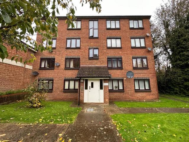 Buckland Hill, Maidstone 1 bed apartment to rent £975 pcm £225 pw