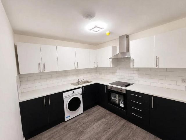 Buckland Road, Maidstone Studio to rent £800 pcm £185 pw