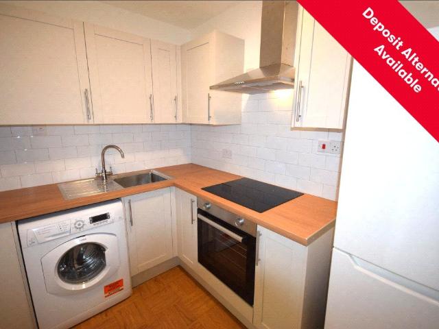 Bucklers Way, Carshalton, Surrey SM5, 1 bed flat to rent, £1,250 pcm | PrimeLocation