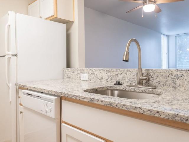 Buckman Terrace 1 Bedroom Apartment for Rent at 303 Ne 16th Ave, Portland, OR 97232 Kerns