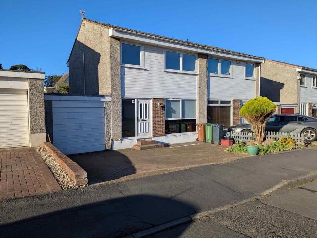Buckstone Loan, Edinburgh EH10 3 bed terraced house to rent £1,795 pcm £414 pw