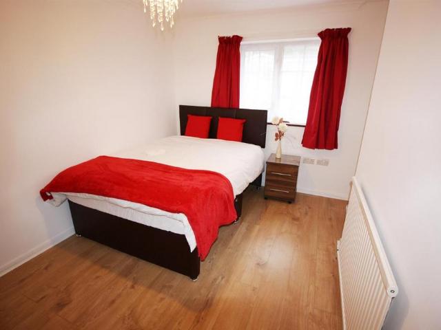 Buckthorn Avenue, Stevenage 1 bed in a house share to rent £650 pcm £150 pw