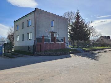 Budynek biurowy 171 m2 z możliwością rozbudowy w Gnieźnie