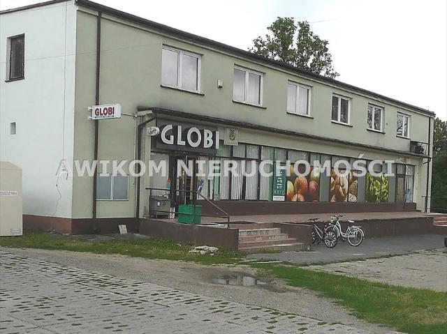Budynek handlowo usługowy 560 m2 z magazynami i biurami