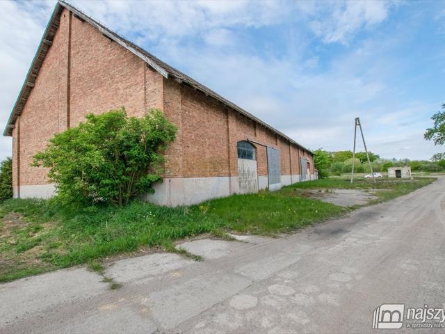 Budynek produkcyjno magazynowy 780 m² z biurami i placem