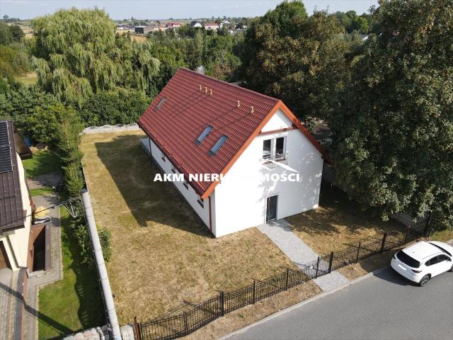 Budynek 214 m2 z przestrzenią usługową i mieszkaniem