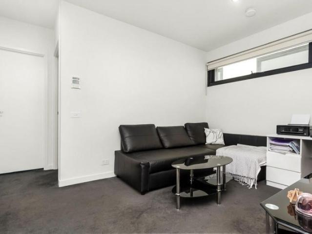 Budget Friendly Living in Essendon!