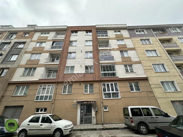 Buewo'dan Kumlubel Mh. 50m² Eşyalı Ara Kat Kiralık 1+1 Daire