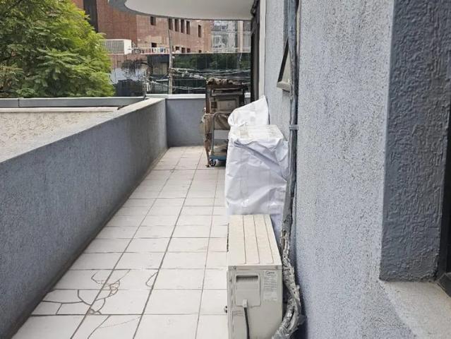 Buen departamento comercial el golf
