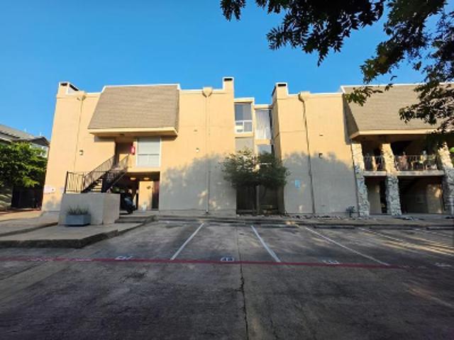 Buena Vista St Apt 214