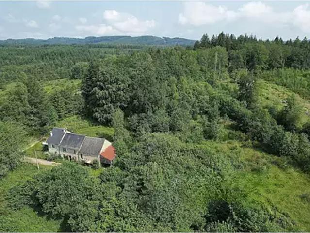 Bugeat 19170 Achat / Vente maison 7 pièces t7 parking