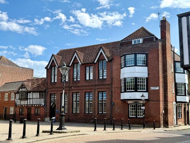 Bugle Street, Southampton, Hampshire SO14, 2 bed flat to rent, £1,100 pcm | PrimeLocation
