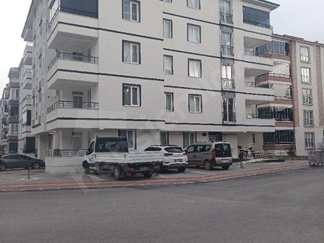Buhara evler cami ve park karşısı 3+1 daire