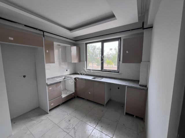 Buhara Mahallesi İsmail Kaya Cad. Cepheli Sıfır 3+1 Kiralık Zemin Kat Daire