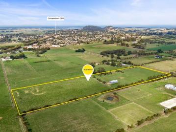 Build the Dream Lifestyle Living Just Minutes from Camperdown!
