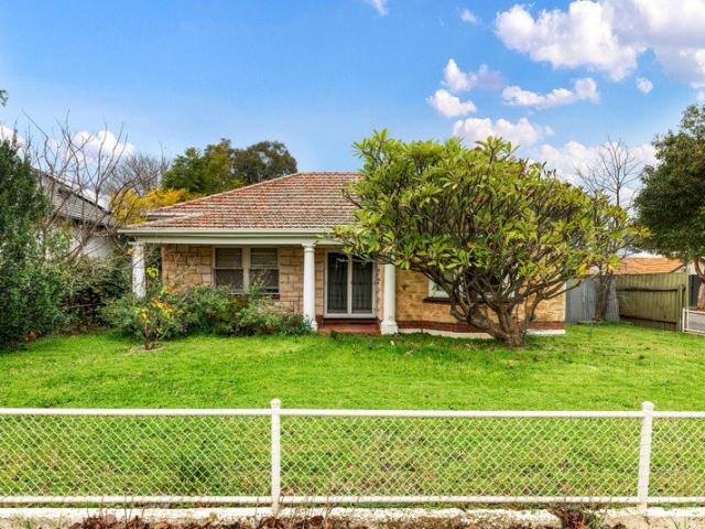 Build without compromise on this rare corner block opportunity