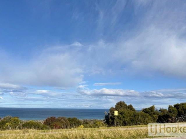 BUILD YOUR COASTAL DREAM WITH STUNNING ELEVATED VIEWS