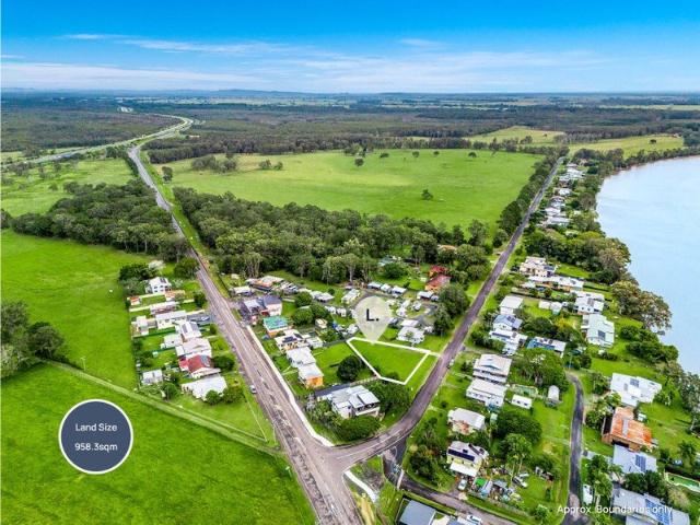 Build Your Coastal Escape in Peaceful Broadwater