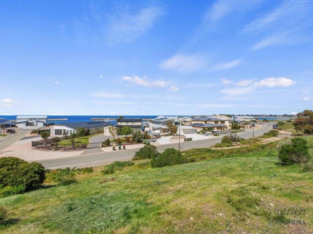 Build Your Dream Marina Lifestyle with Potential Sea Views