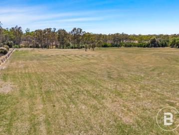 Build Your Dream on Five Acres of Great Western