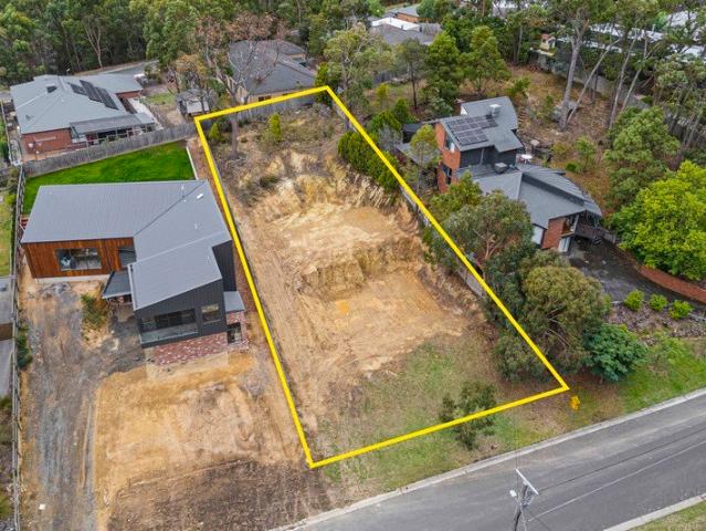 Build Your Dream on Prime 888sqm Allotment