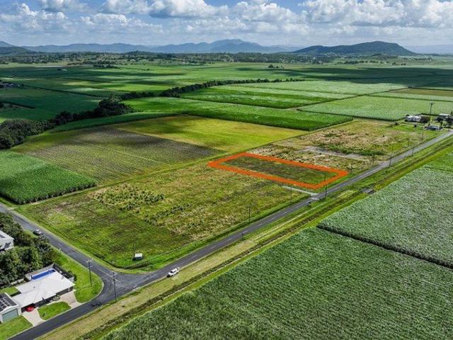 Build Your Dream Acreage Lifestyle Close to Town