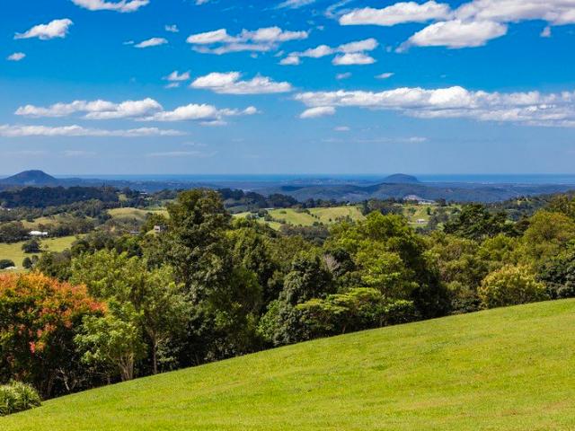 BUILD YOUR DREAM HINTERLAND ESCAPE ON ACREAGE