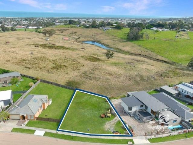 BUILD YOUR DREAM HOME