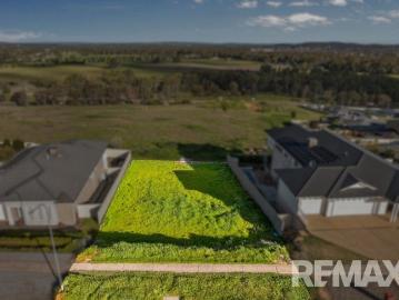 Build Your Dream Home!
