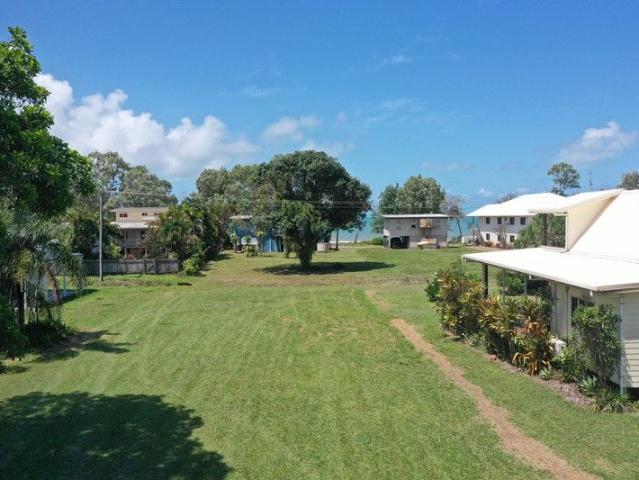 Build Your Dream Home by the Beach 64 Seafarer Street, South Mission Beach
