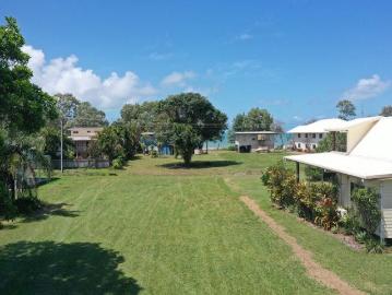 Build Your Dream Home by the Beach 64 Seafarer Street, South Mission Beach
